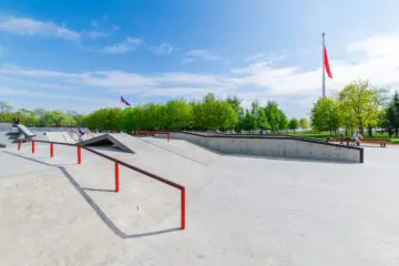 Скейт-парк в&nbsp;парке 300-летия Петербурга превью 1