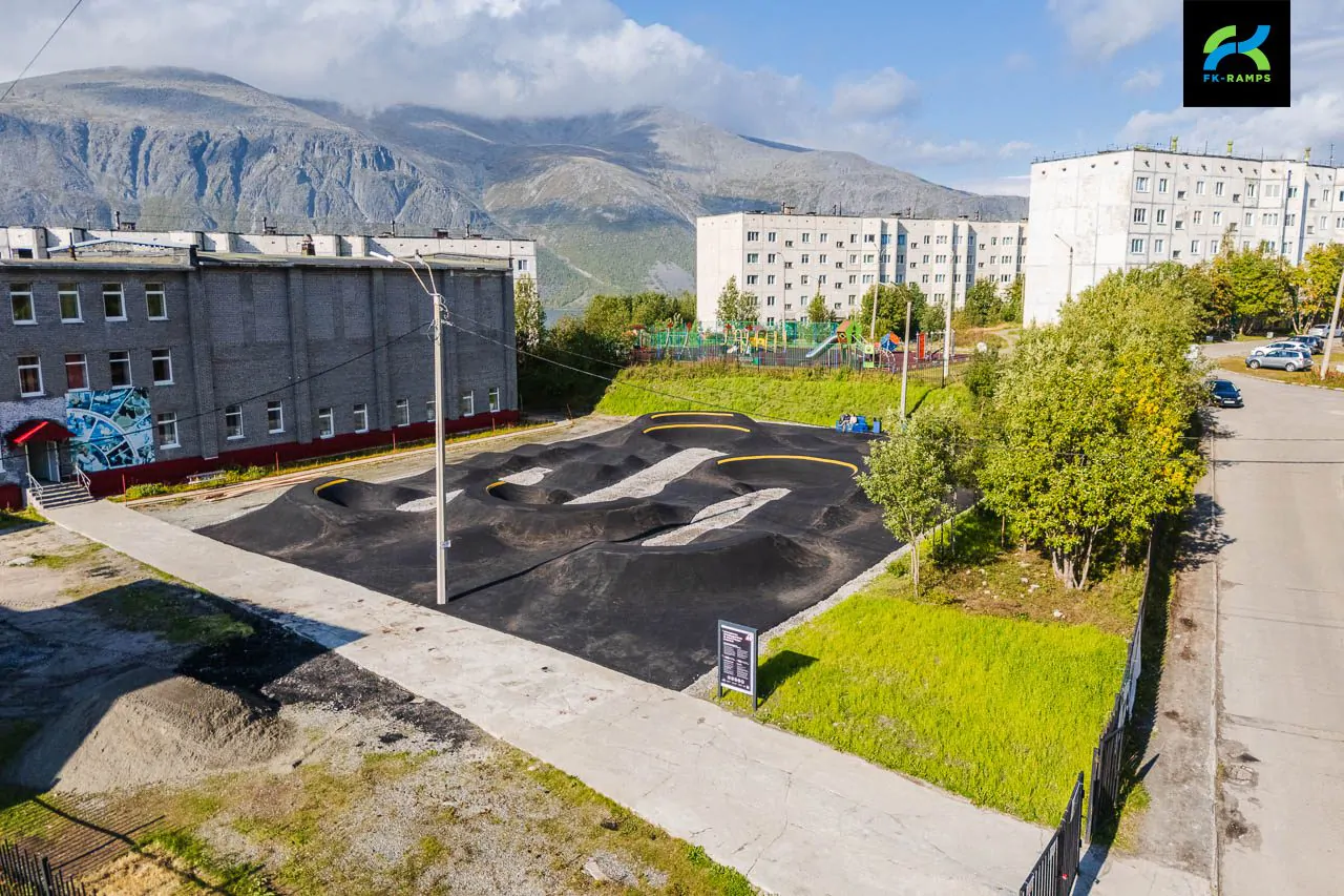 Асфальтовый памп-трек в Кировске (Мурманская область) фото 7