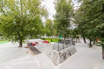 Скейт-спот в Северном Хапиловском сквере превью 1